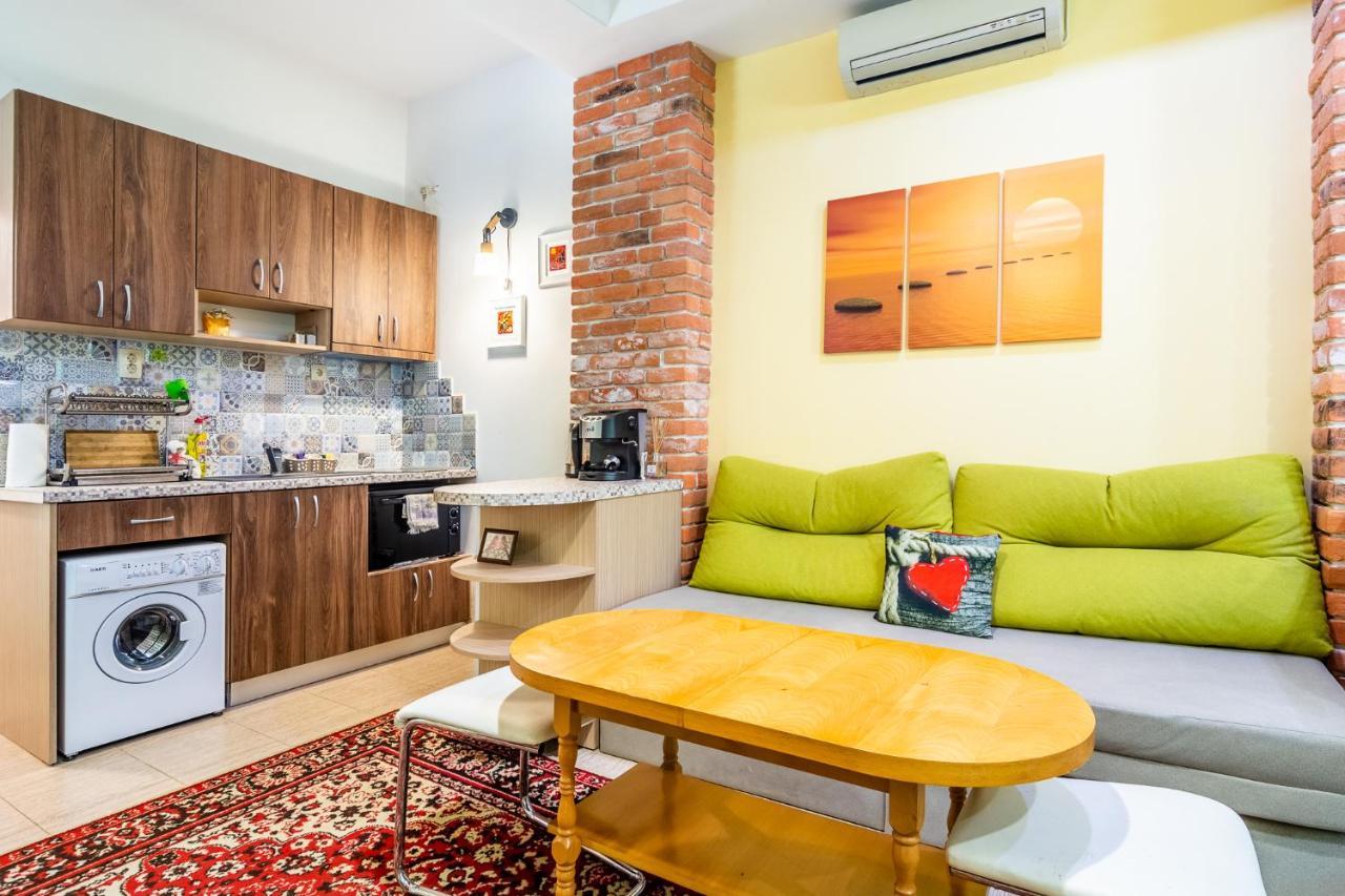 Barcelona Colorful Central Studio W Green Backyard 索菲亞 外观 照片
